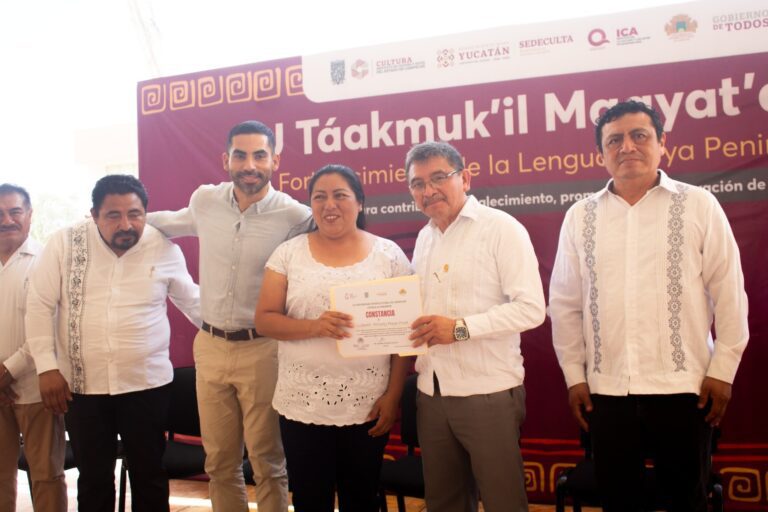 ENTREGA DE CONSTANCIAS A SABIOS Y SABIAS DE LA UICAM
