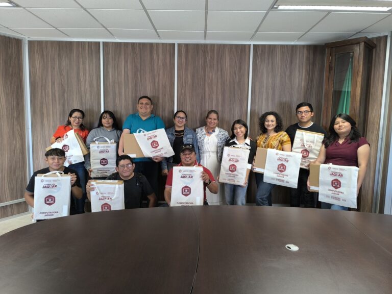 «COMPUTADORA JAGUAR»